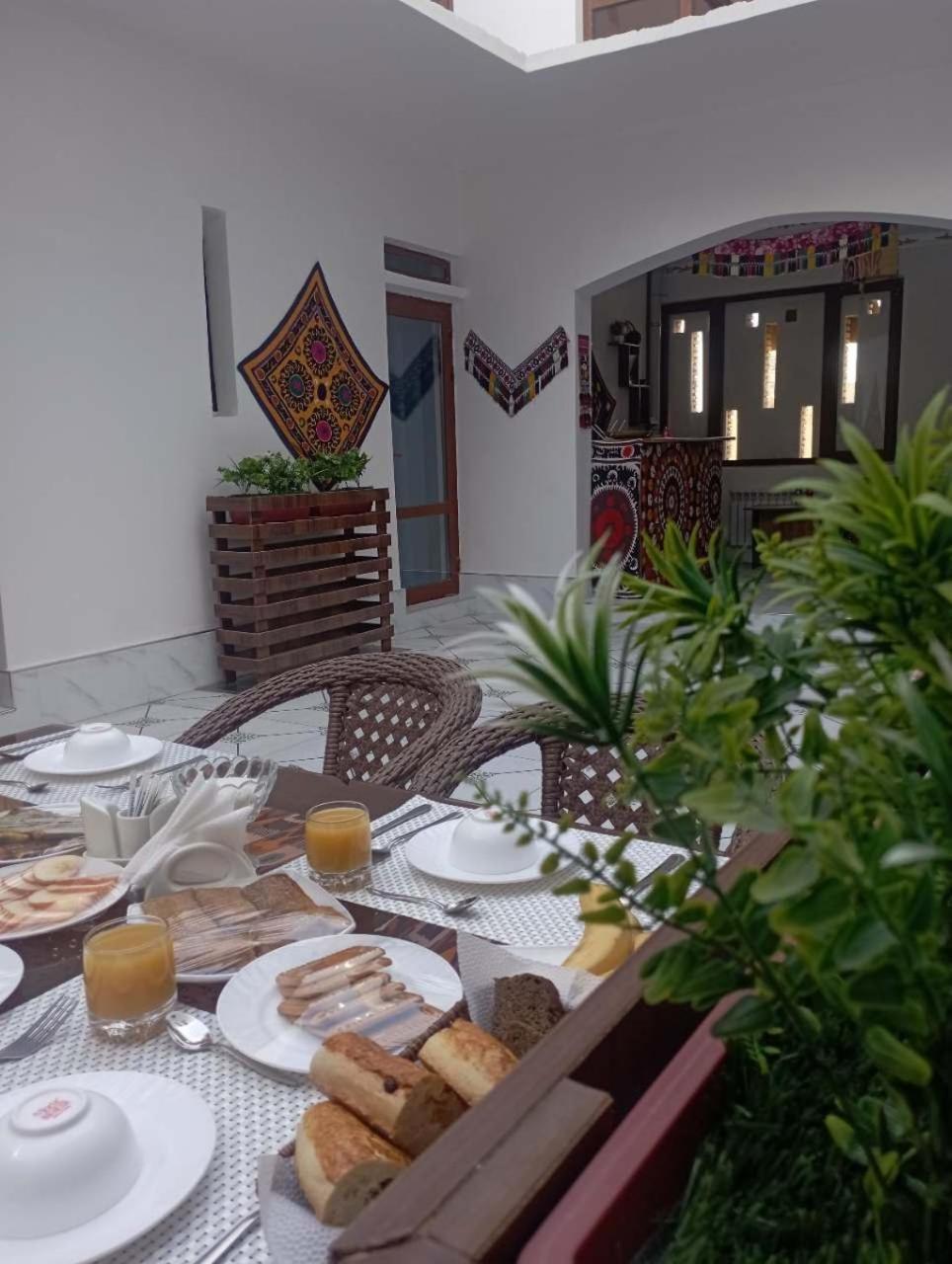 Art Suzani Hotel Bukhara Bagian luar foto